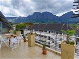 Cape Town Loft Apartment with Mountain Views