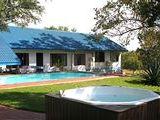 Thaba Pitsi Safari Lodge "Country House & Bungalows"