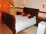 Ikanyeng Guest House - Mafikeng